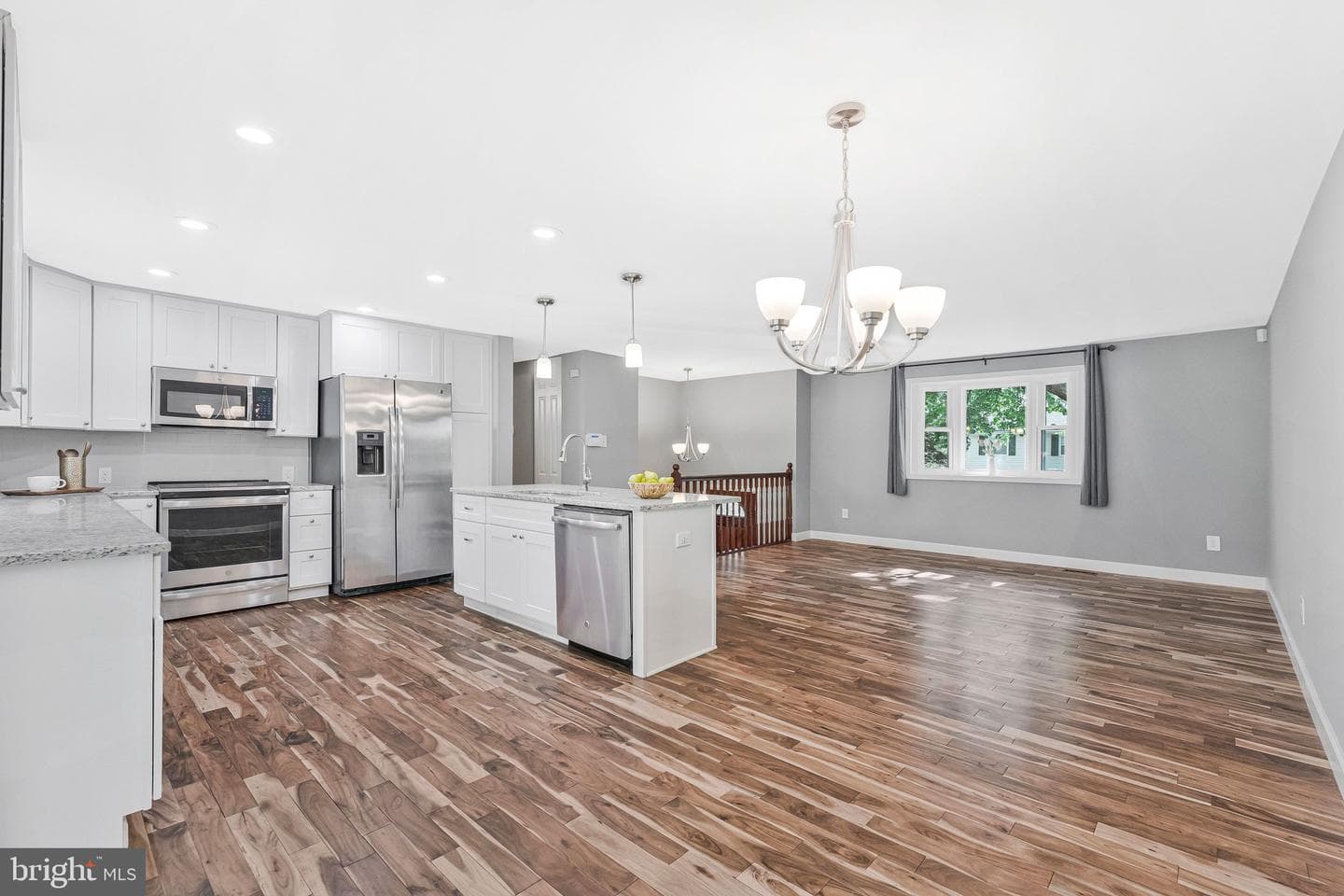 1105 Clarke Street photo 9