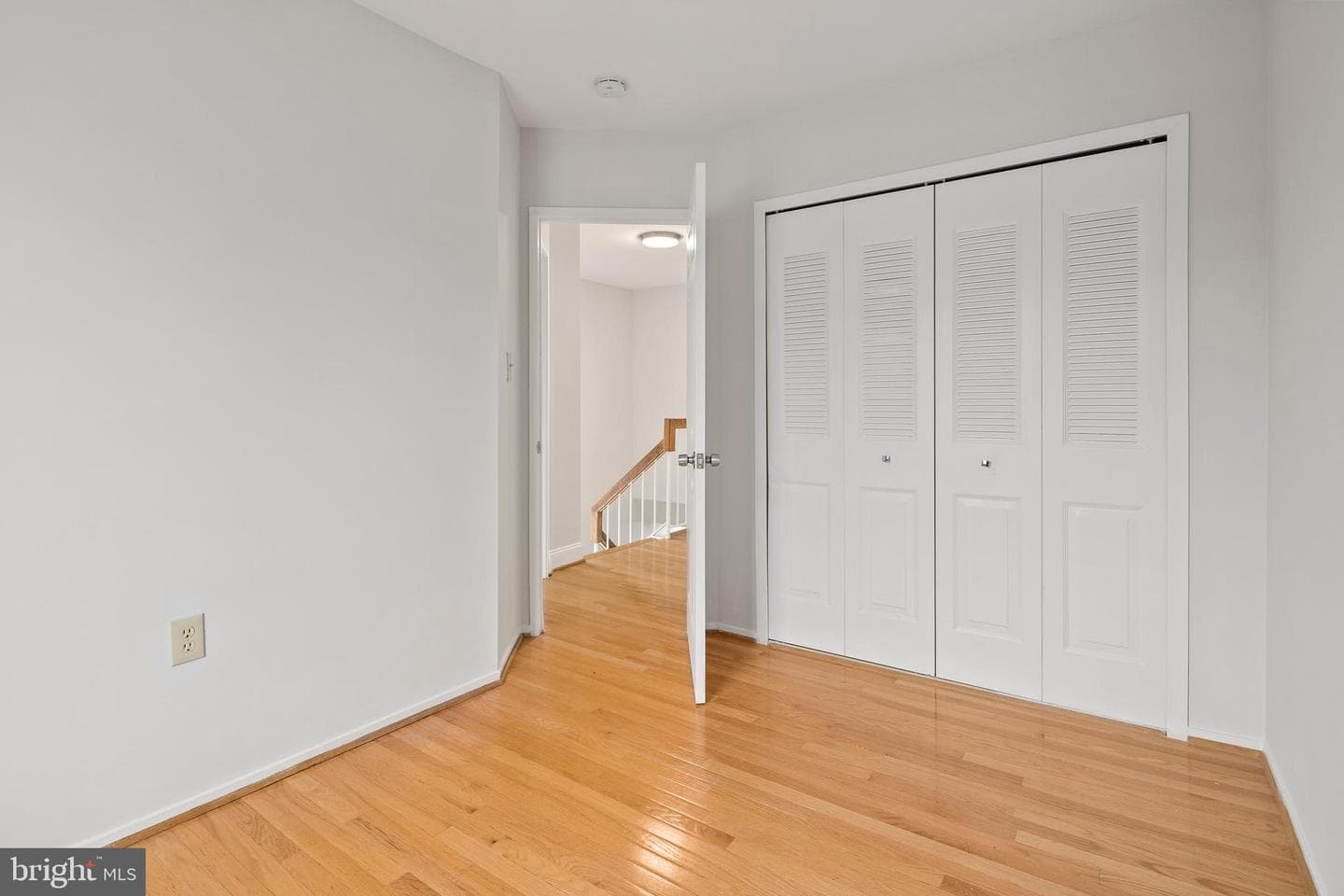 8684 Venoy Court photo 31