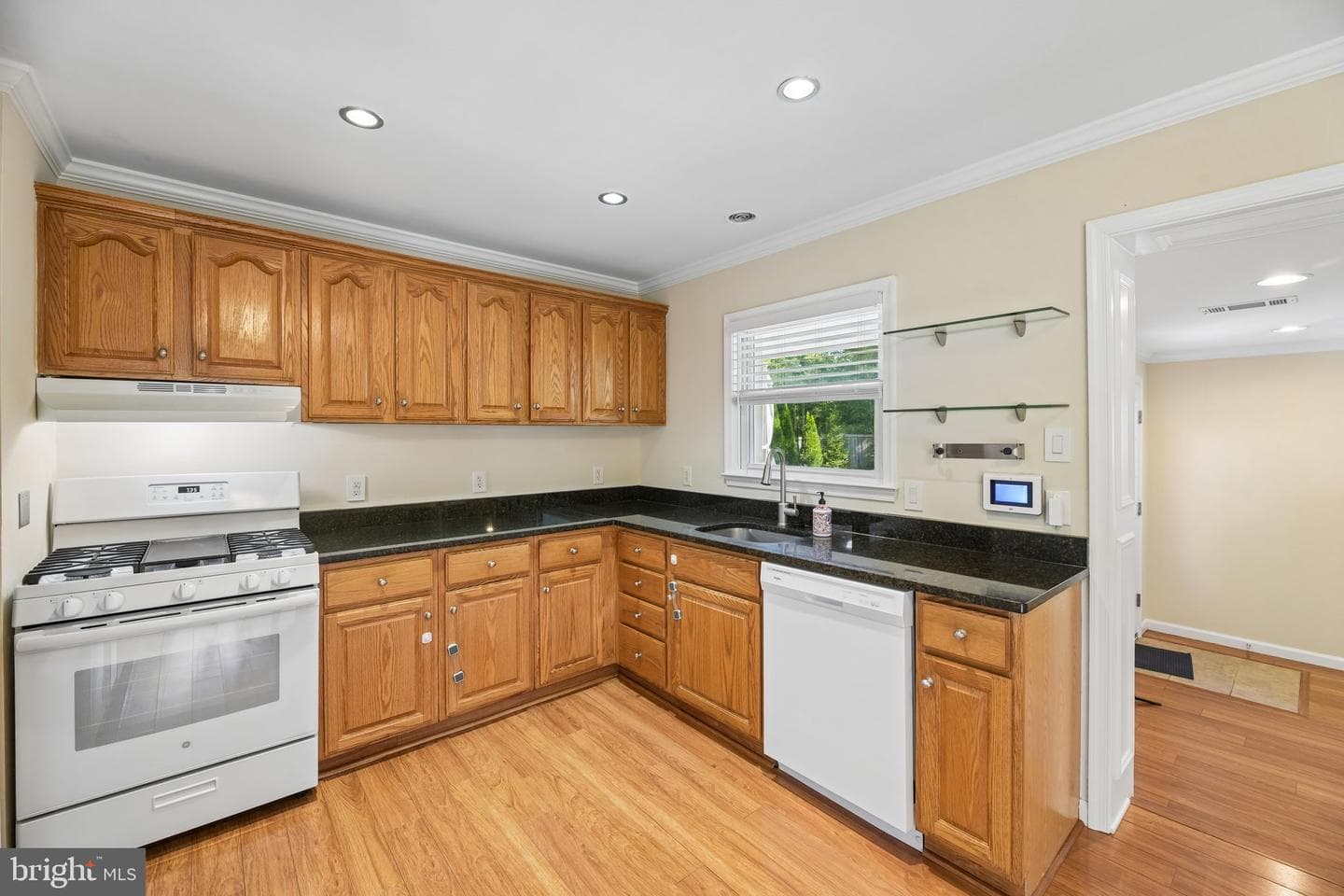 3304 Piper Lane photo 10