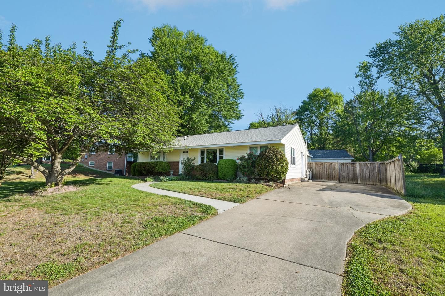 3304 Piper Lane photo 3
