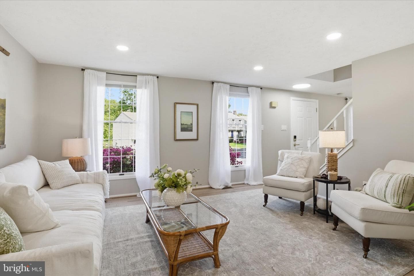 6106 Mantle Road photo 2