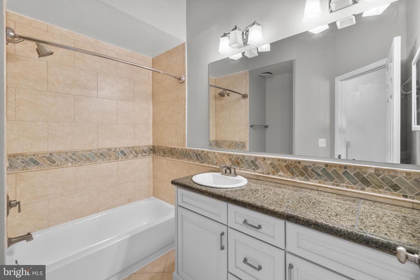 6491 Milva Lane photo 37