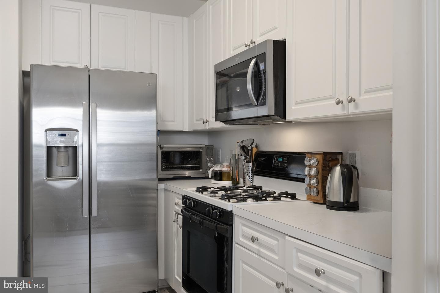 2664 Manhattan Place #305 photo 13