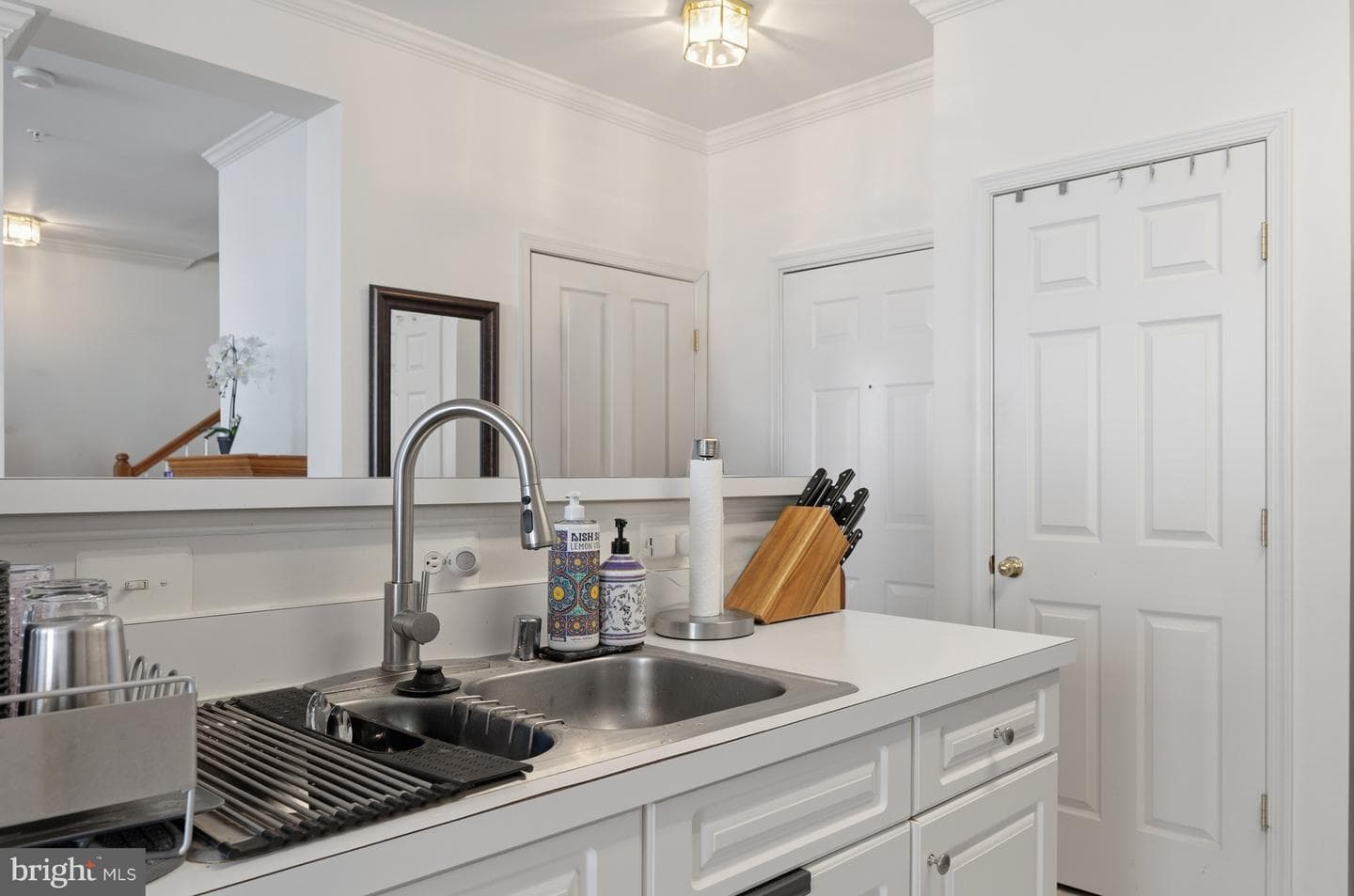 2664 Manhattan Place #305 photo 14