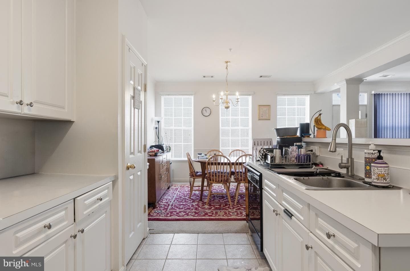 2664 Manhattan Place #305 photo 16
