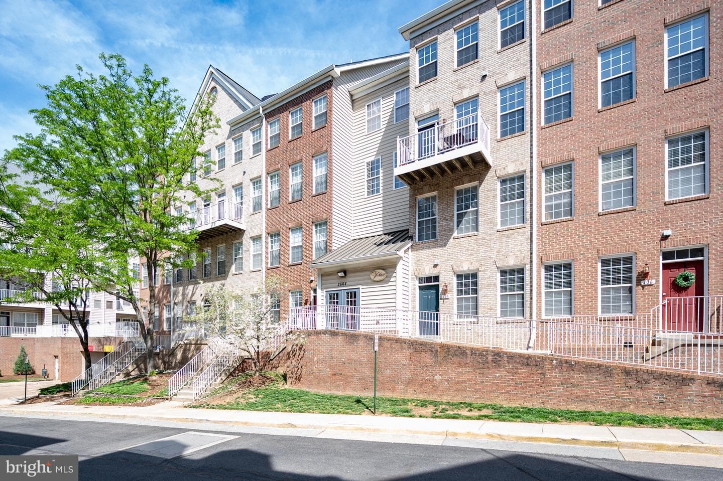 2664 Manhattan Place #305 photo 3