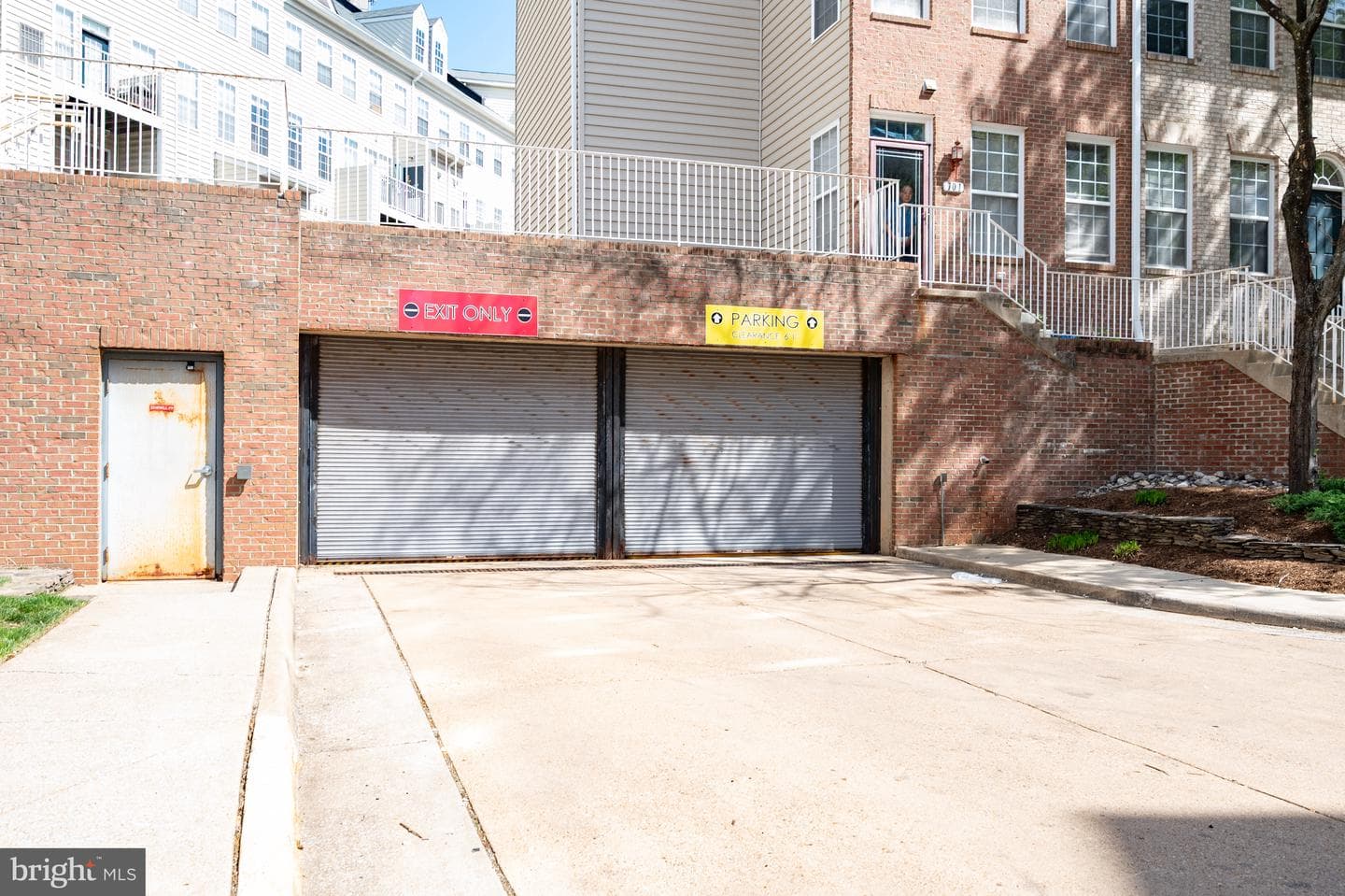 2664 Manhattan Place #305 photo 41