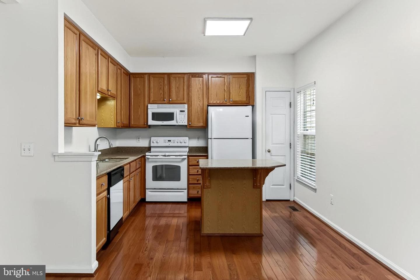 14210 Glade Spring Drive photo 14