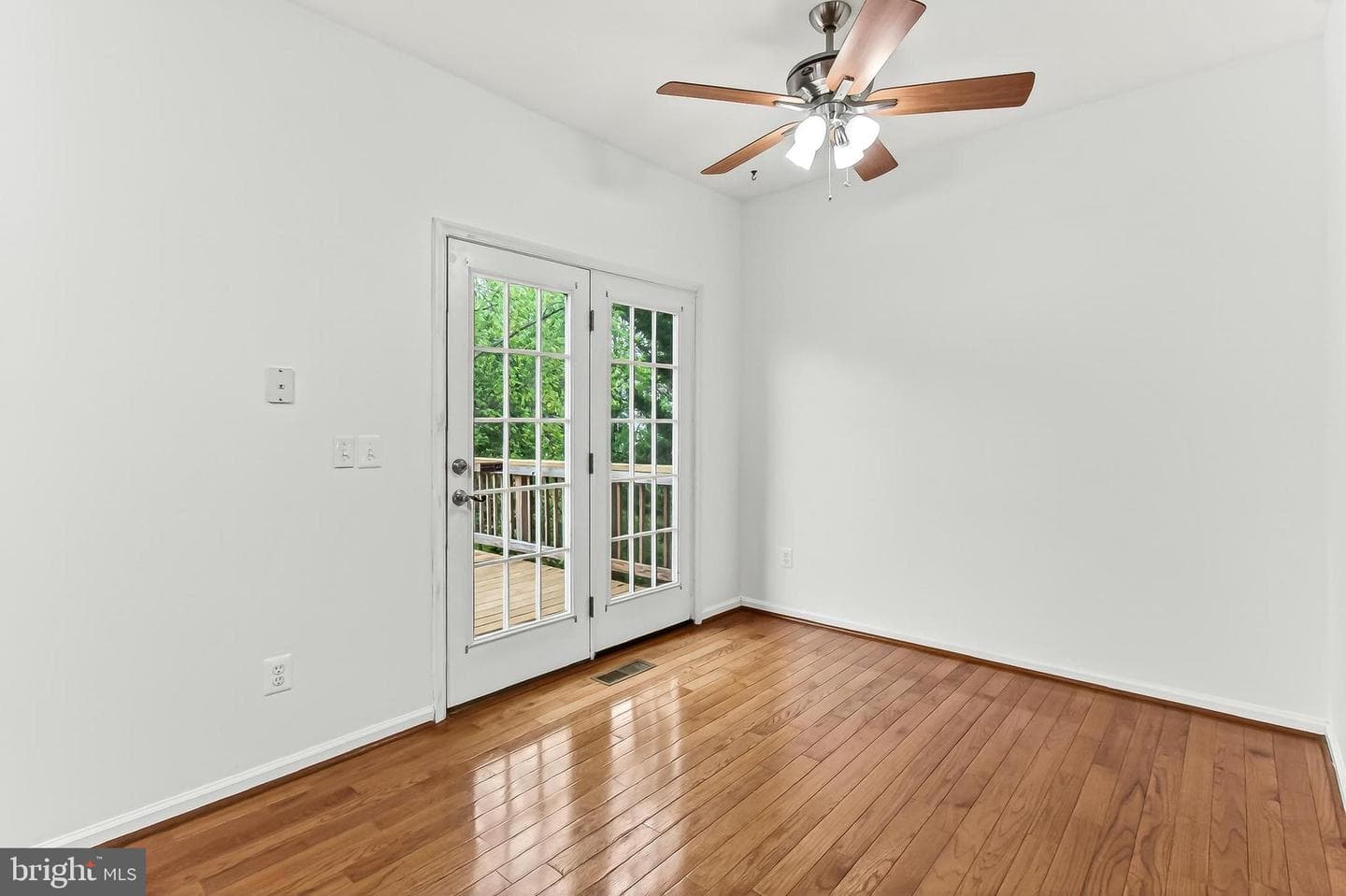 14210 Glade Spring Drive photo 19