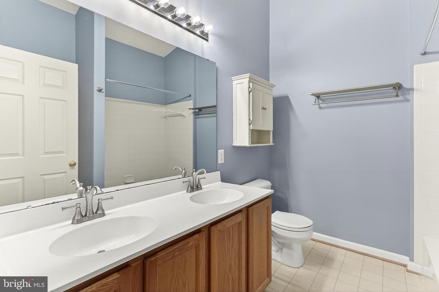 14210 Glade Spring Drive photo 25