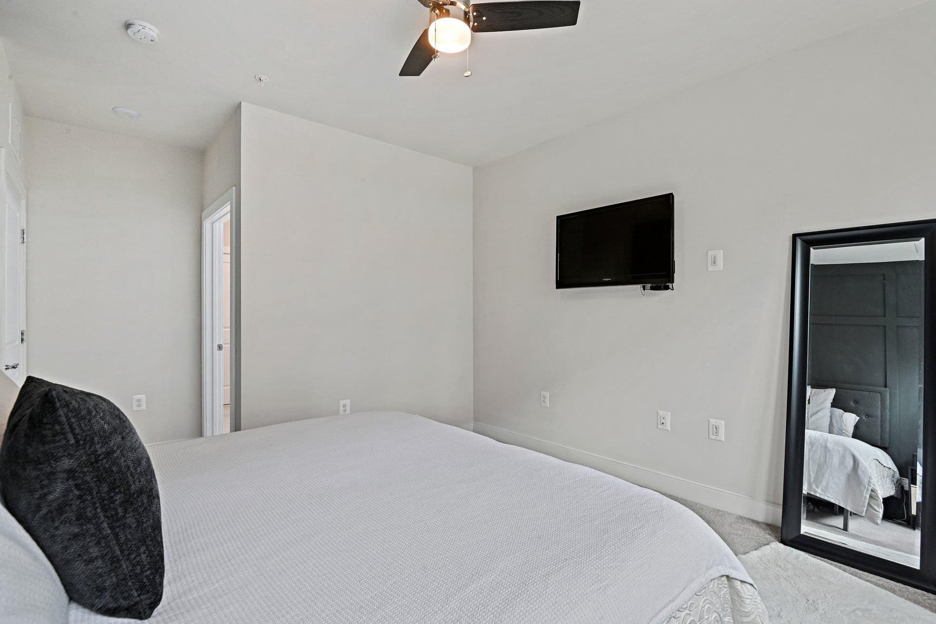 2320 Field Point Road #4-102 photo 20