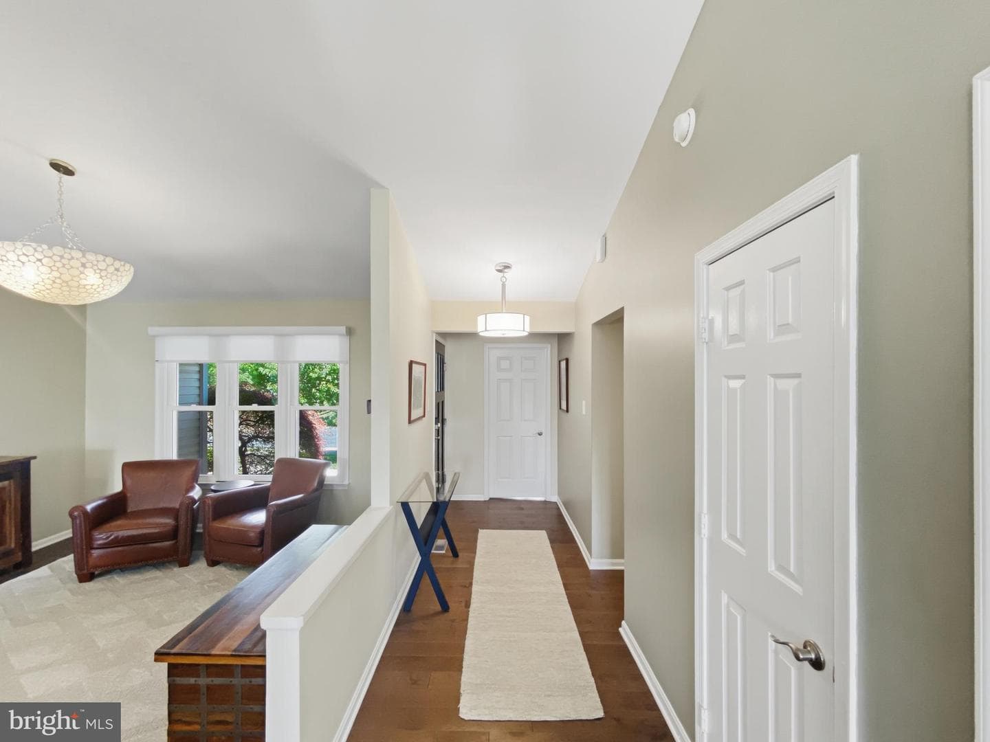 13905 Deviar Drive photo 10