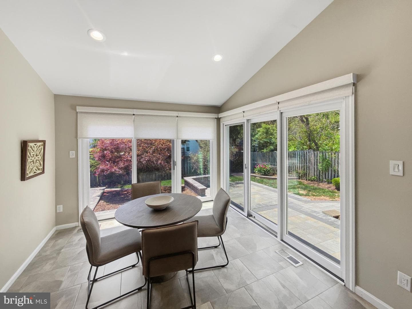 13905 Deviar Drive photo 19