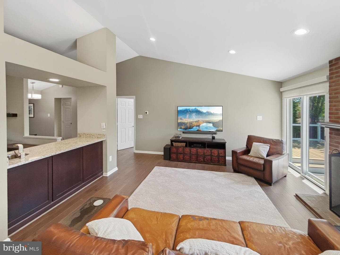 13905 Deviar Drive photo 26