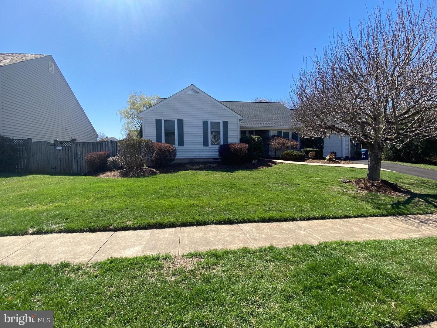 13905 Deviar Drive photo 44