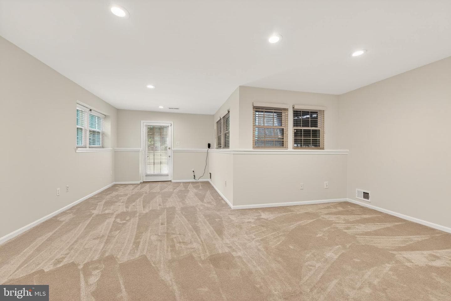 1409 Park Garden Lane photo 32
