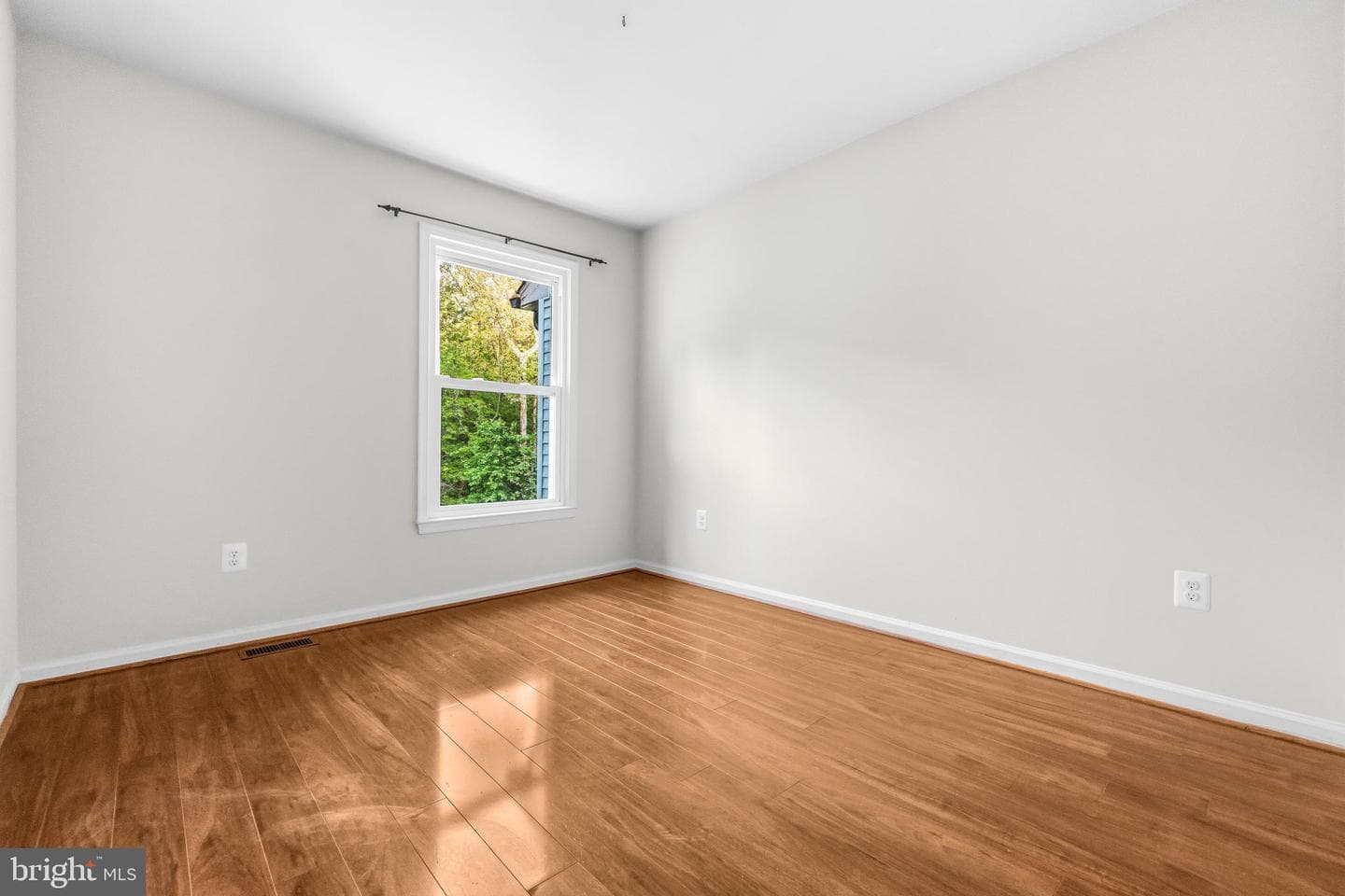 6279 Kerrydale Drive photo 19