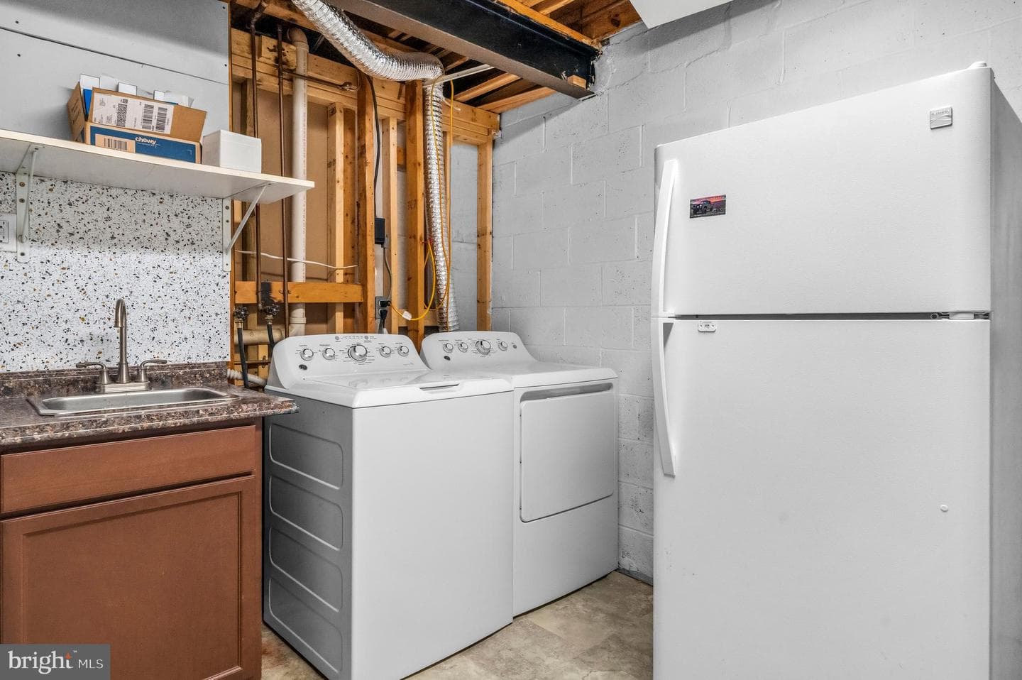 6279 Kerrydale Drive photo 29