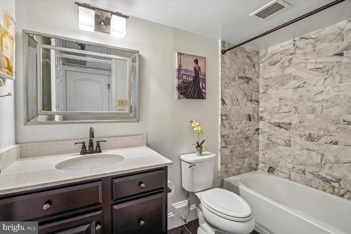 11256 Chestnut Grove Square #23 photo 15