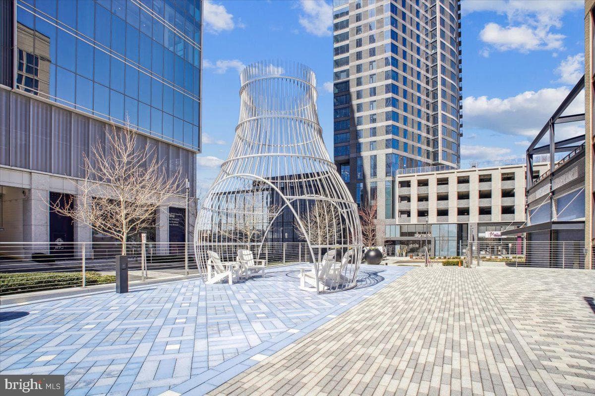 11256 Chestnut Grove Square #23 photo 24