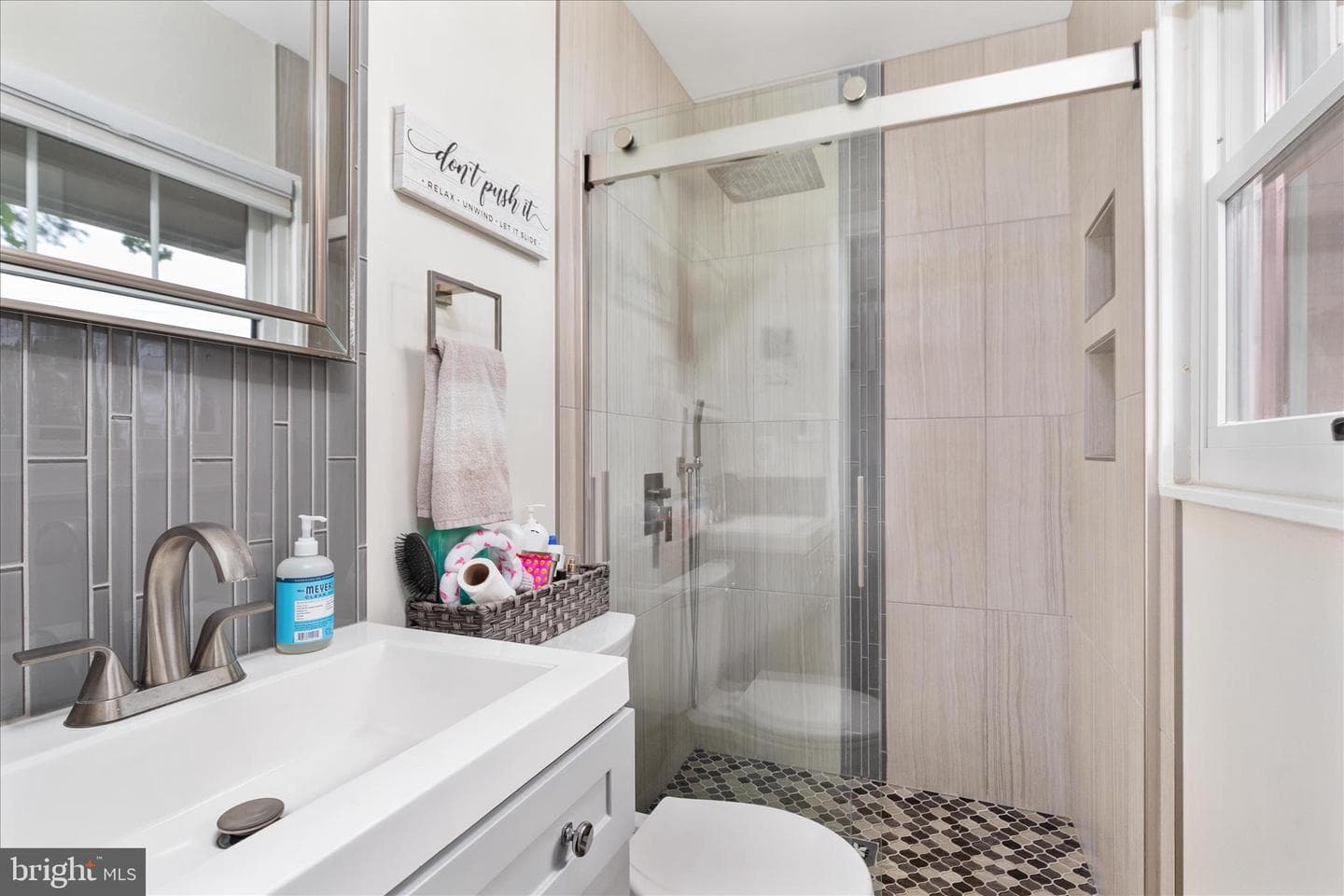 4607 Mayor Place photo 16