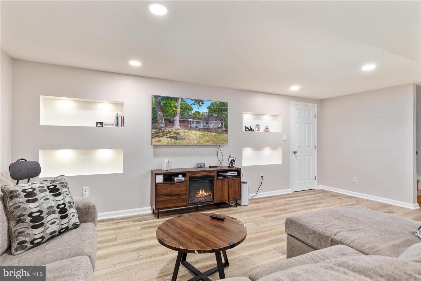 4607 Mayor Place photo 19
