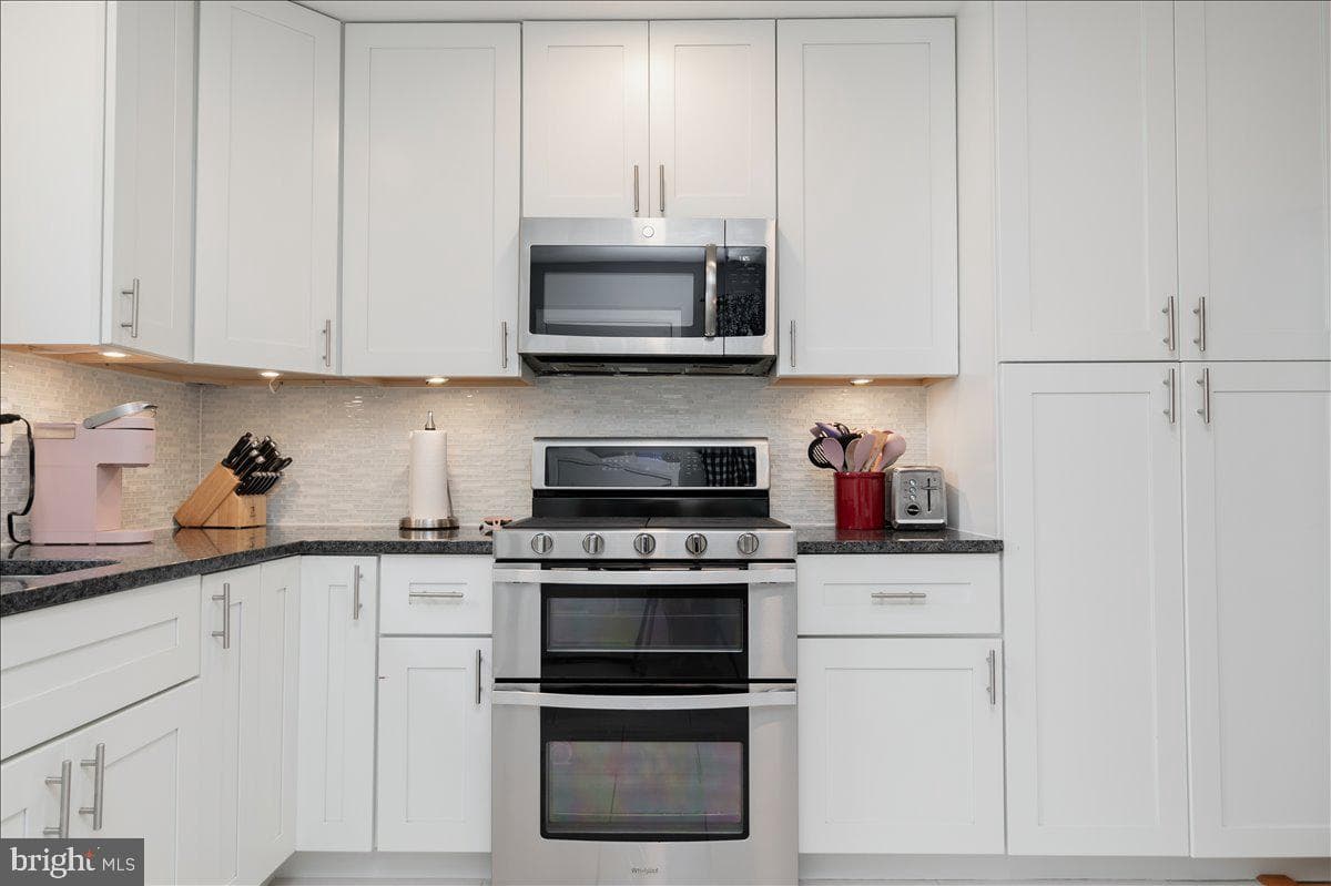 3428 Ramsgate Terrace photo 22