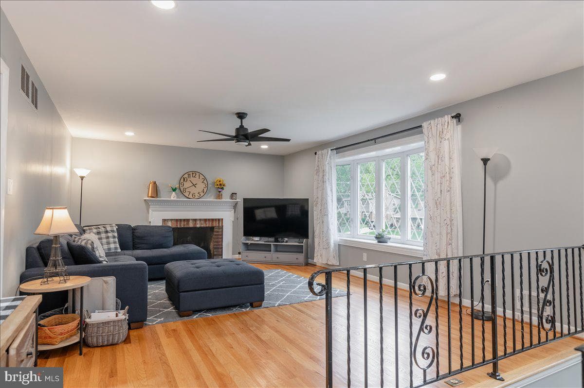 3428 Ramsgate Terrace photo 4