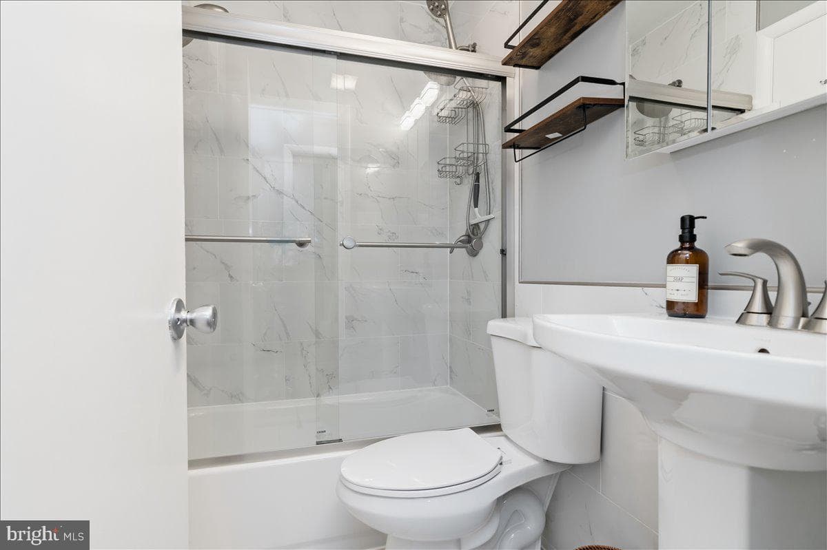 3428 Ramsgate Terrace photo 9