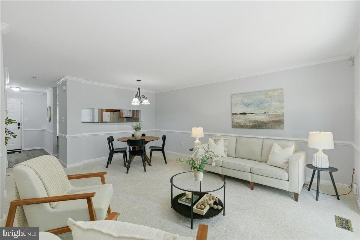 6046 Raina Dr photo 10