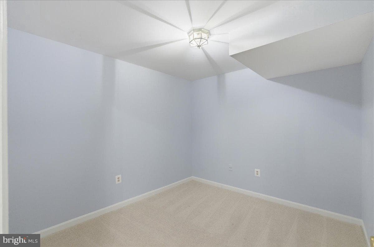 6046 Raina Dr photo 25
