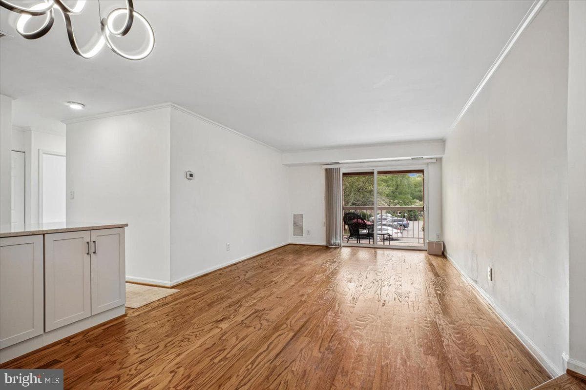 5800 Cove Landing Road #304 photo 13