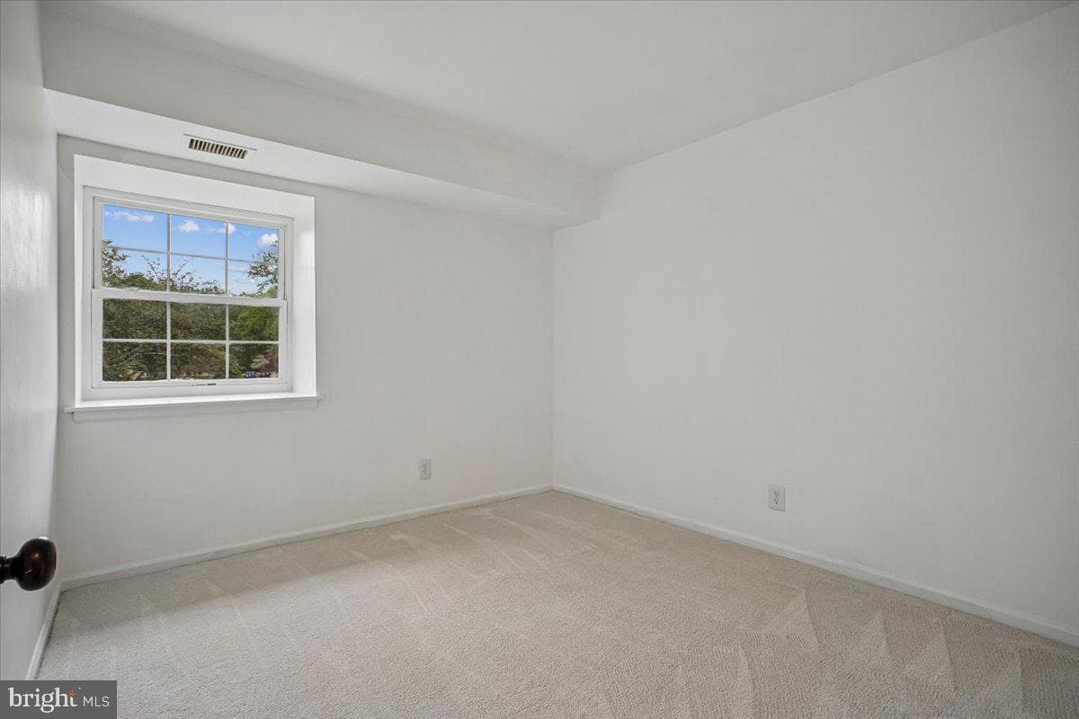 5800 Cove Landing Road #304 photo 24