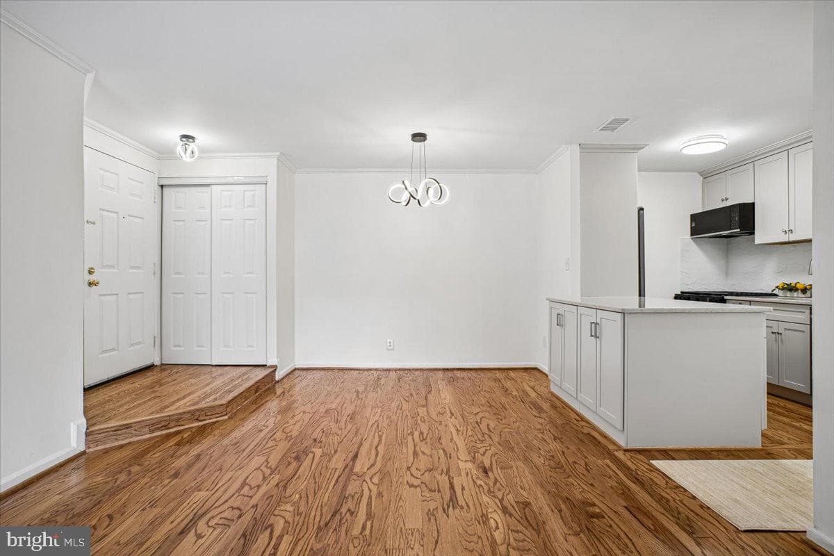 5800 Cove Landing Road #304 photo 8