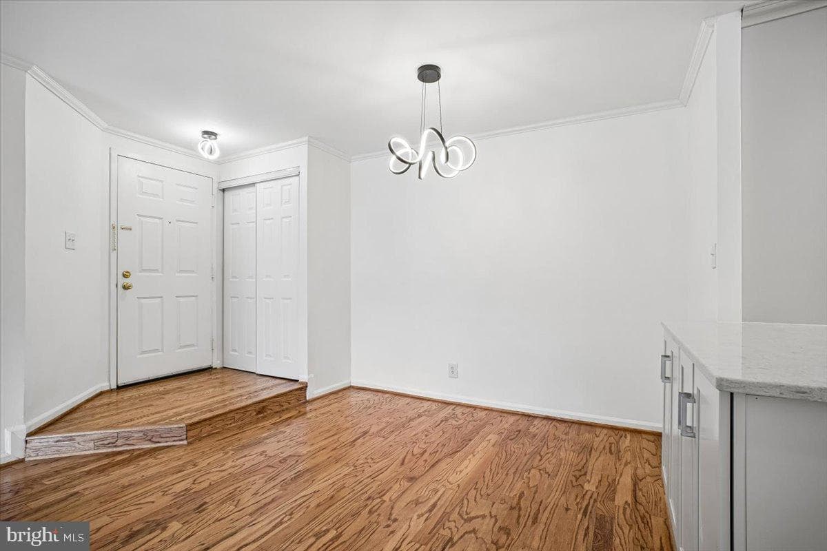 5800 Cove Landing Road #304 photo 9