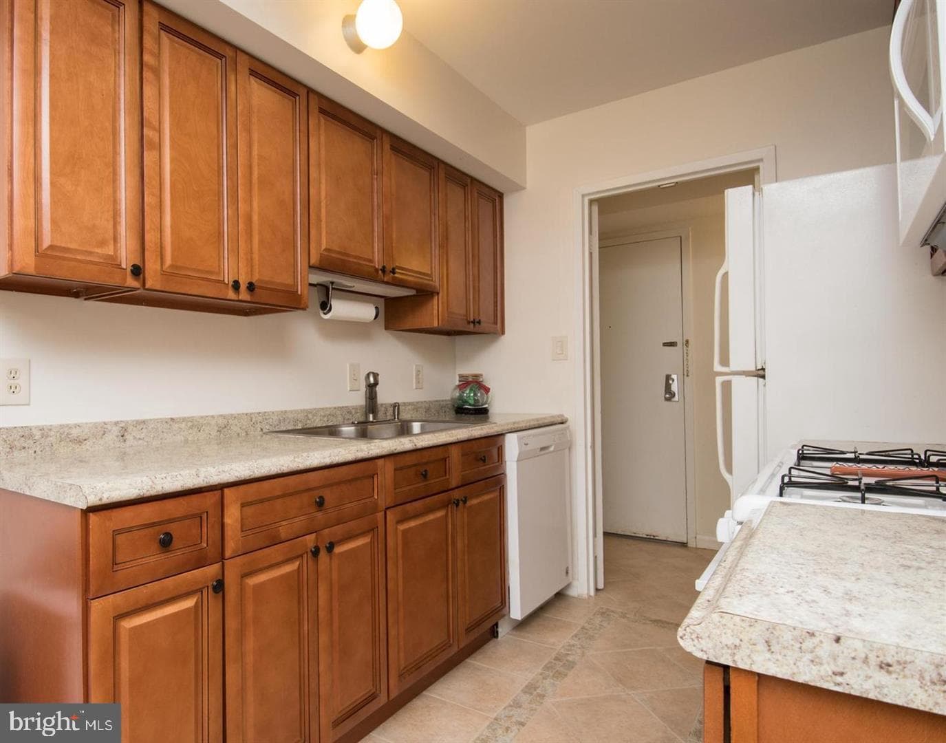 2311 Freetown Court #19/21c, Reston
