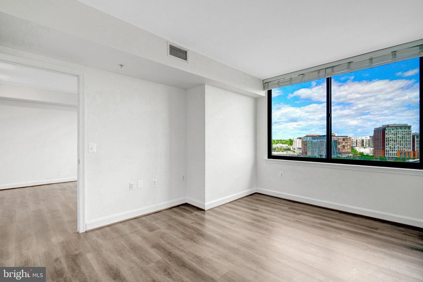 2451 Midtown Avenue #1502 photo 10