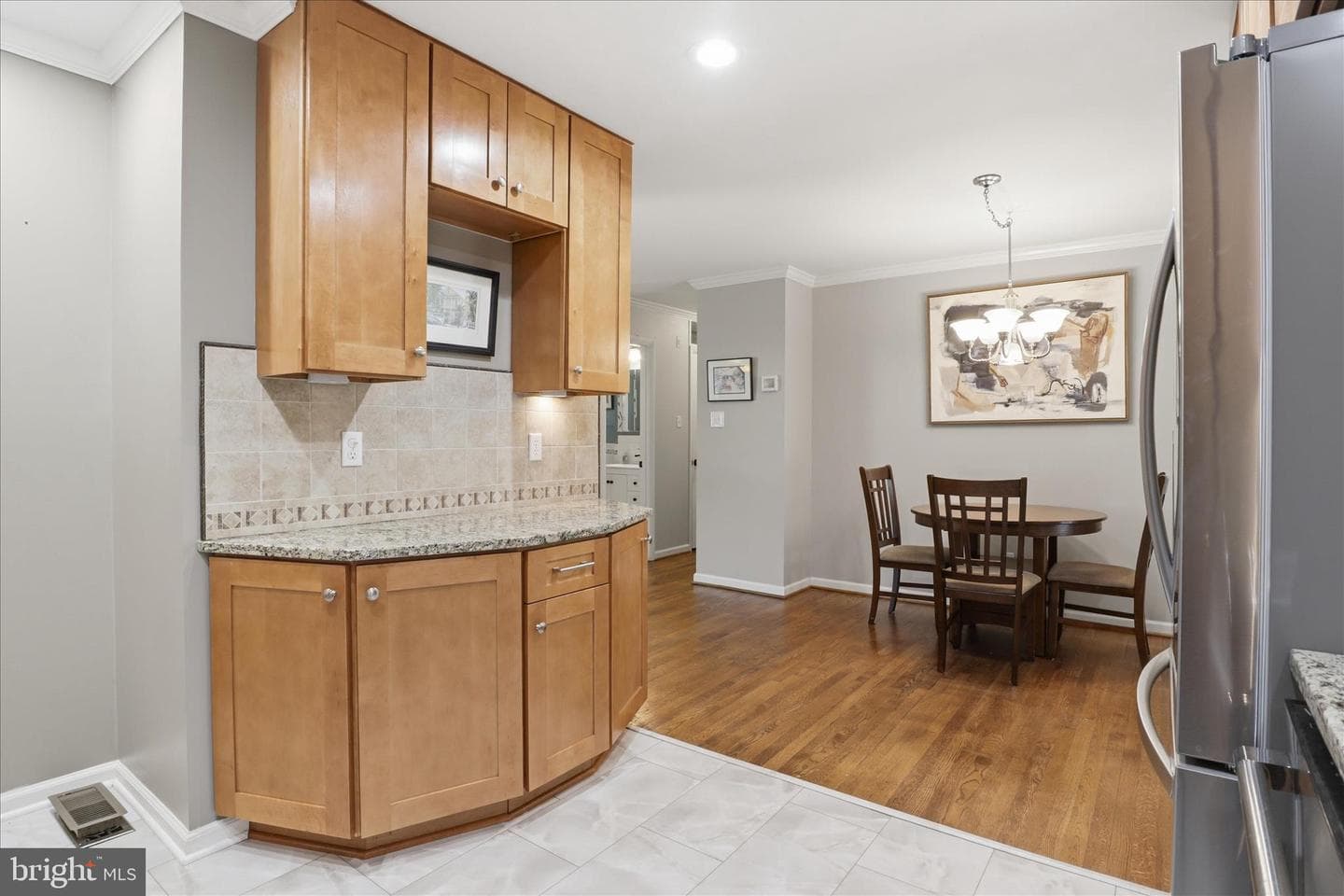 7608 Hamlet Street photo 12