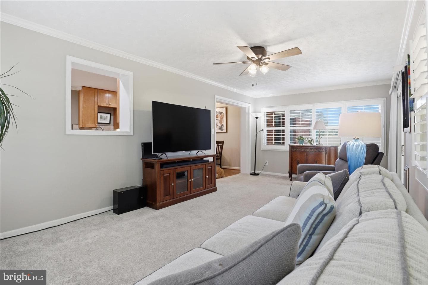 7608 Hamlet Street photo 14