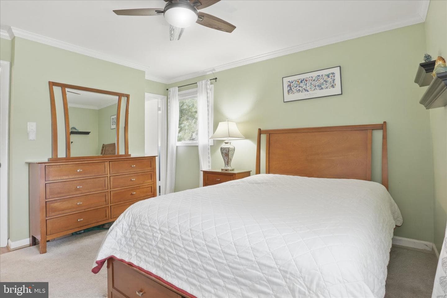 7608 Hamlet Street photo 17