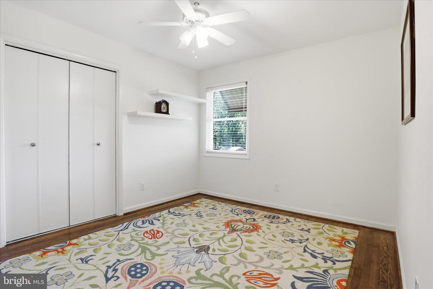 7608 Hamlet Street photo 21