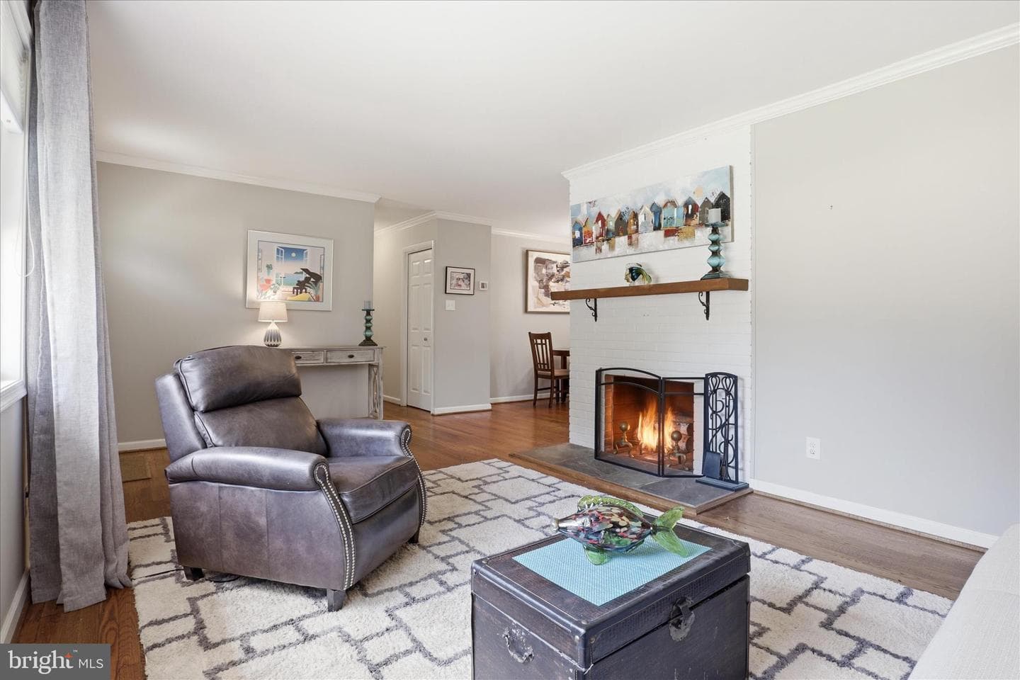 7608 Hamlet Street photo 8