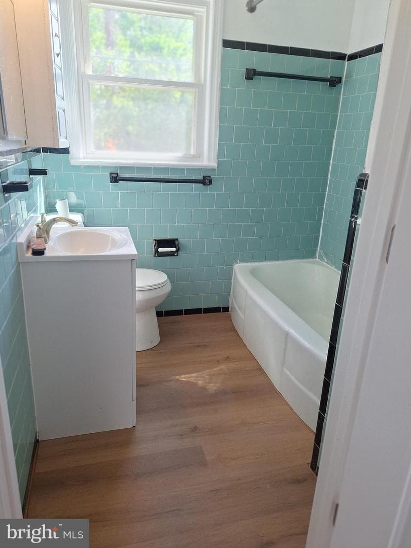8816 Cooper Road photo 25