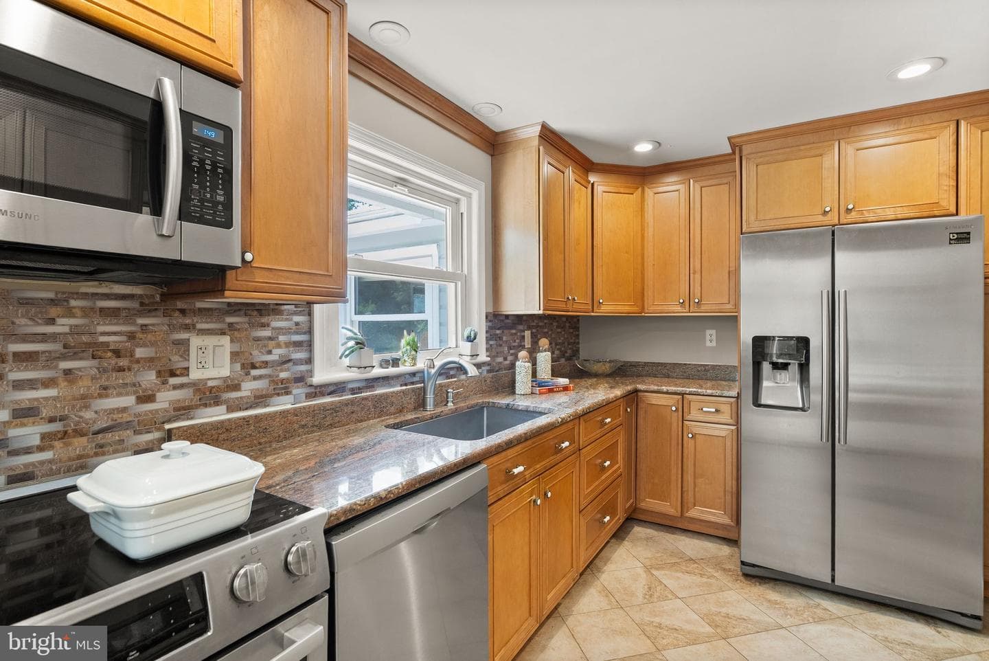815 Seneca Road photo 19