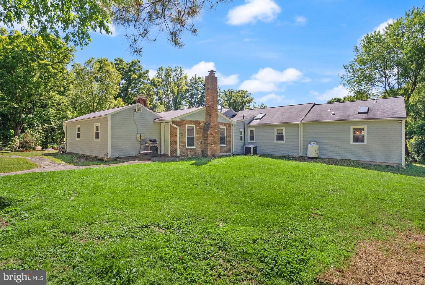 815 Seneca Road photo 46