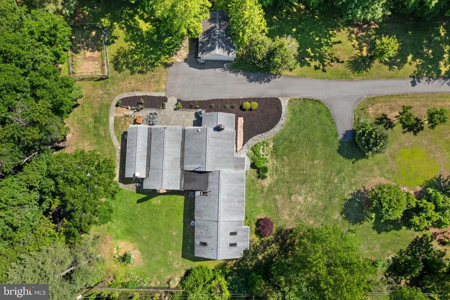 815 Seneca Road photo 55