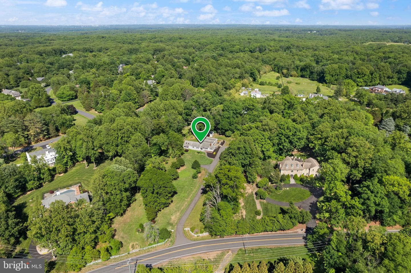 815 Seneca Road photo 63