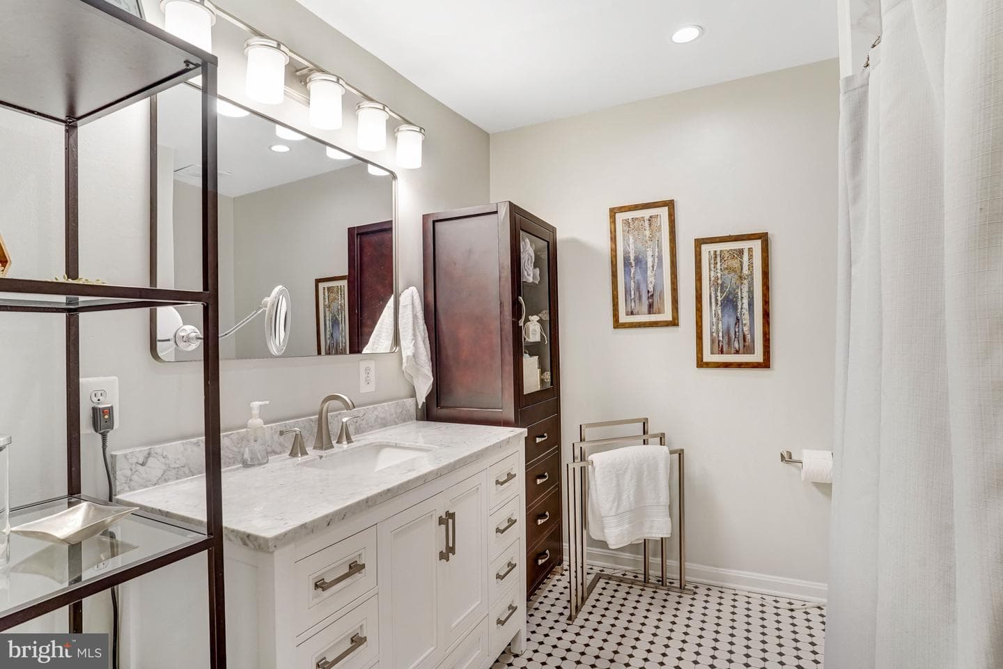 8428 Grenoble Court photo 19
