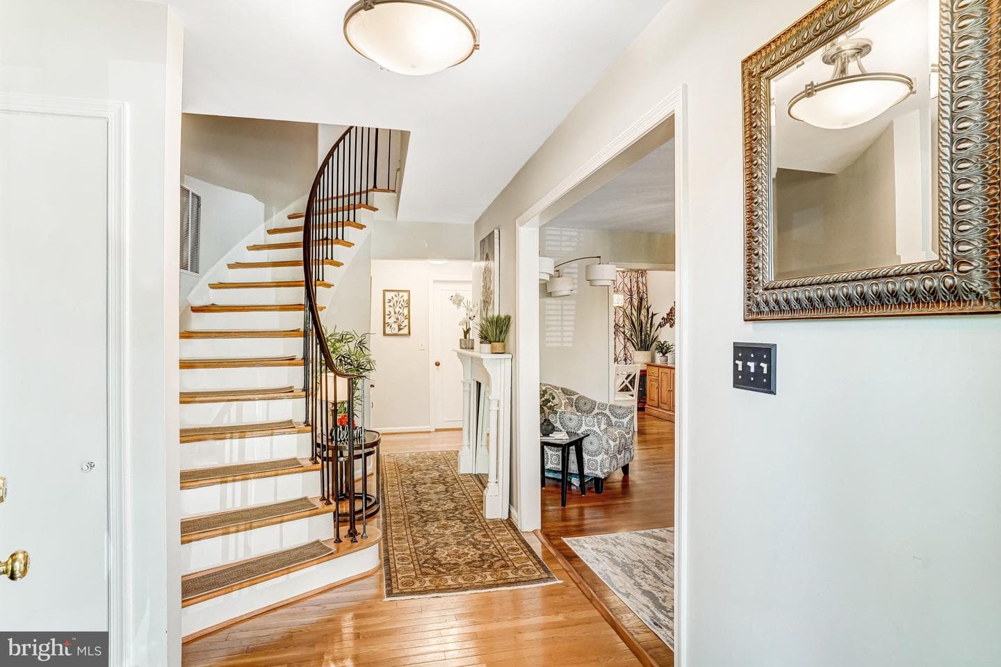 8428 Grenoble Court photo 3
