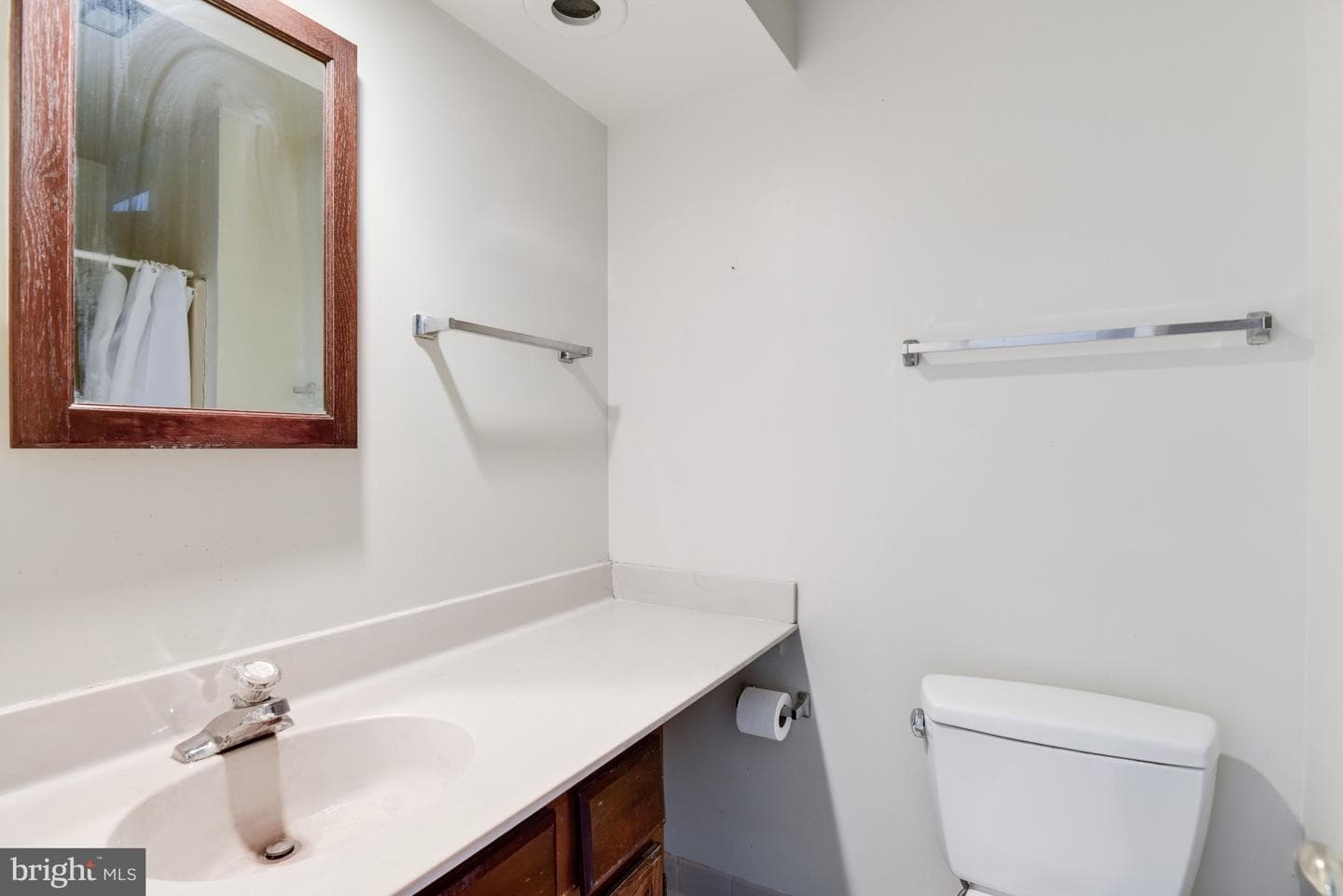 10214 Eagle Landing Court photo 13